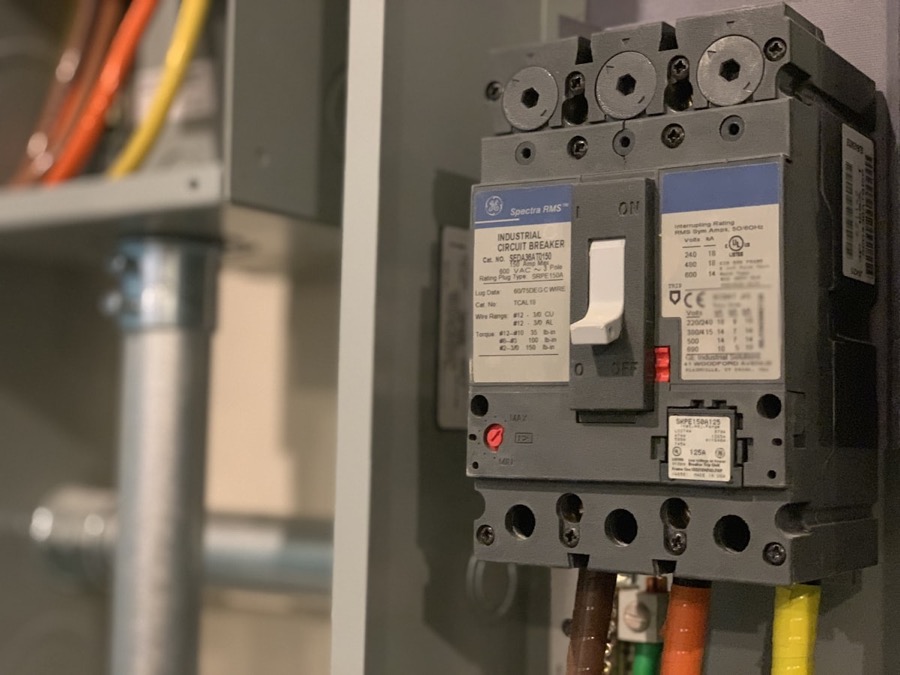 Componentes eléctricos y repuestos para equipos HVAC